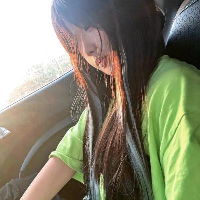 粘在一起的隔离 海报